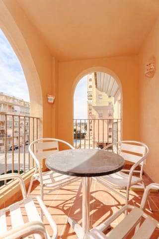 2 Zimmer Apartment zu verkaufen in Playa de los Locos, Torrevieja mit Pool - 225.000 € (Ref: 9464699)