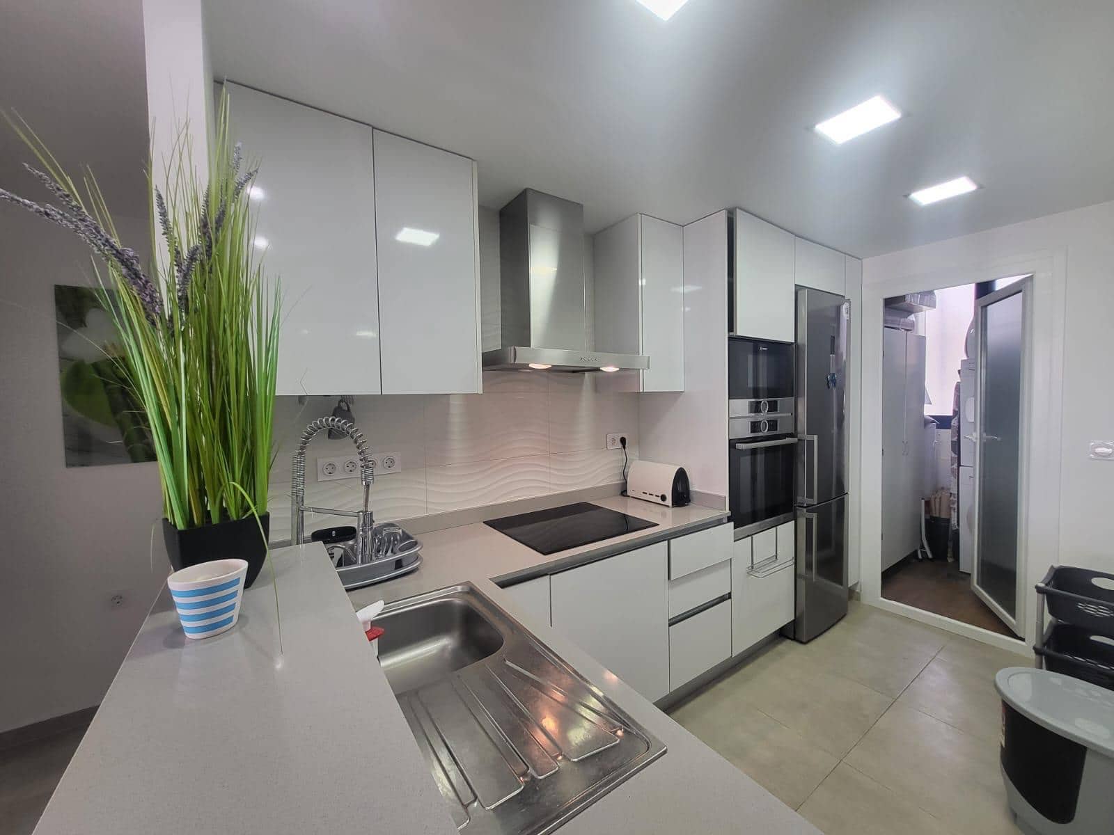 2 sypialnia Apartament na sprzedaż w Punta Prima z basenem garażem - 420 000 € (Ref: 9464710)