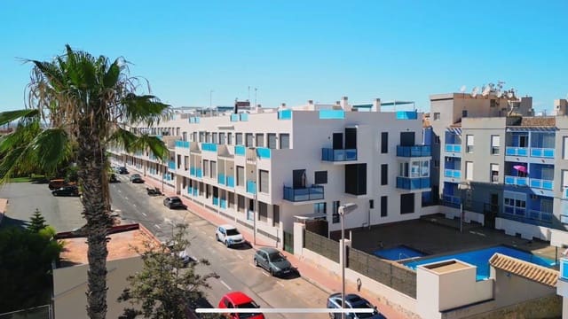 Apartamento de 2 habitaciones en Centro, Torrevieja en venta con piscina - 175.000 € (Ref: 9464711)