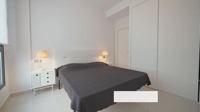 Apartamento de 2 habitaciones en Centro, Torrevieja en venta con piscina - 175.000 € (Ref: 9464711)