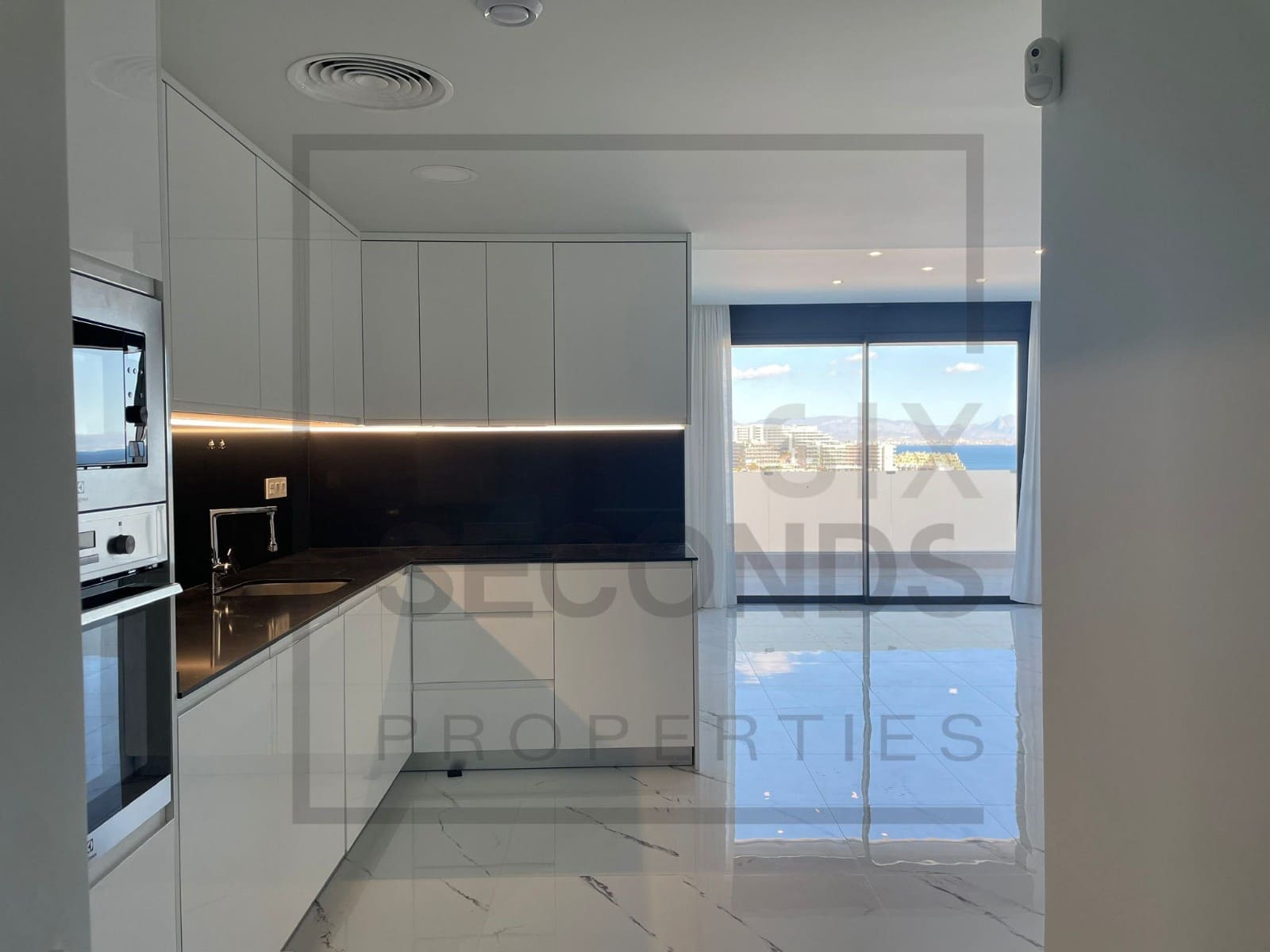 2 Zimmer Apartment zu verkaufen in Gran Alacant mit Pool Garage - 379.900 € (Ref: 9464716)