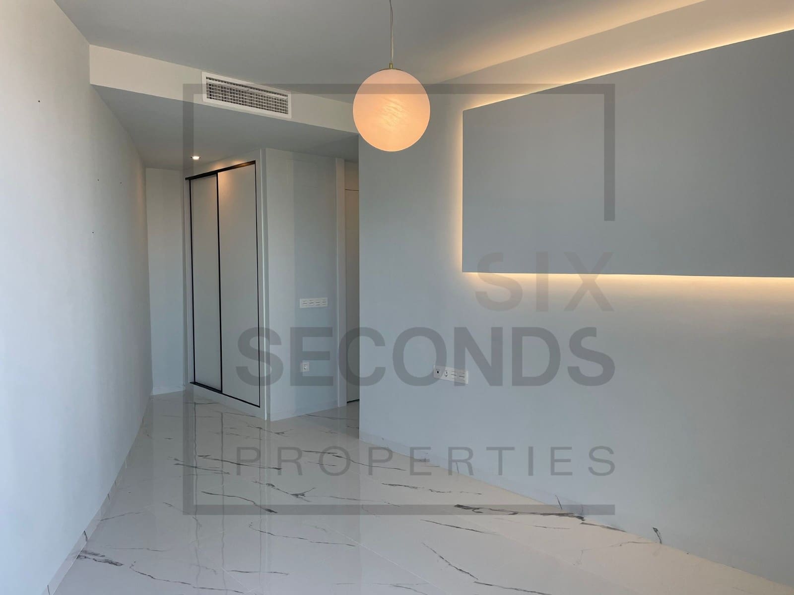 2 Zimmer Apartment zu verkaufen in Gran Alacant mit Pool Garage - 379.900 € (Ref: 9464716)