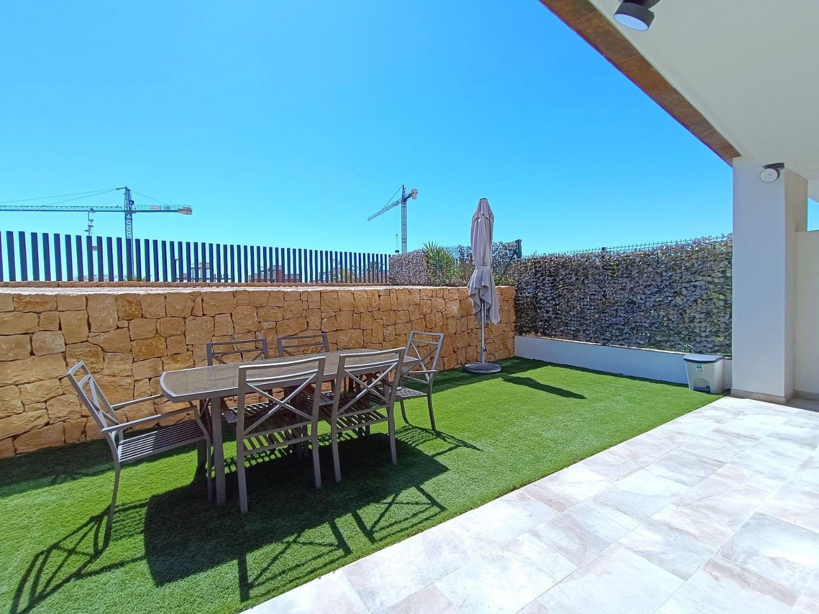 4 soveværelse Byhus til salg i Finestrat med swimmingpool garage - € 750.000 (Ref: 9464719)