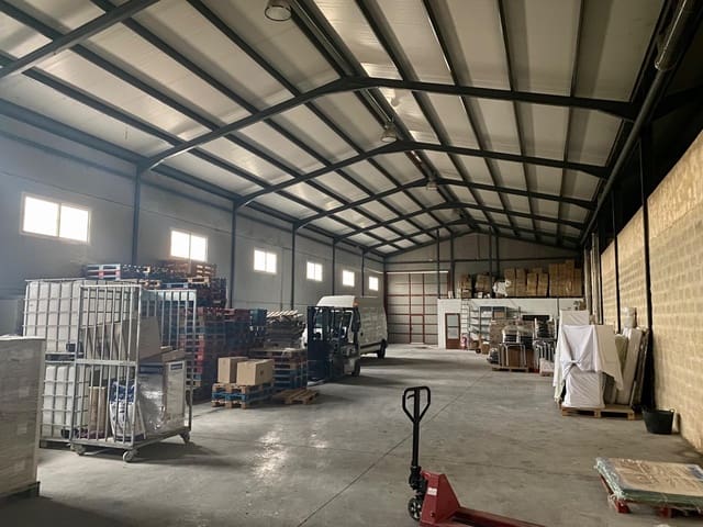 1 makuuhuone Yritys myytävänä paikassa Albacete kaupunki - 2 500 000 € (Ref: 9464724)