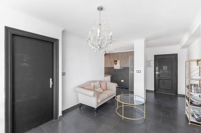 Apartamento de 2 habitaciones en Daya Nueva en venta con piscina - 119.500 € (Ref: 9464738)