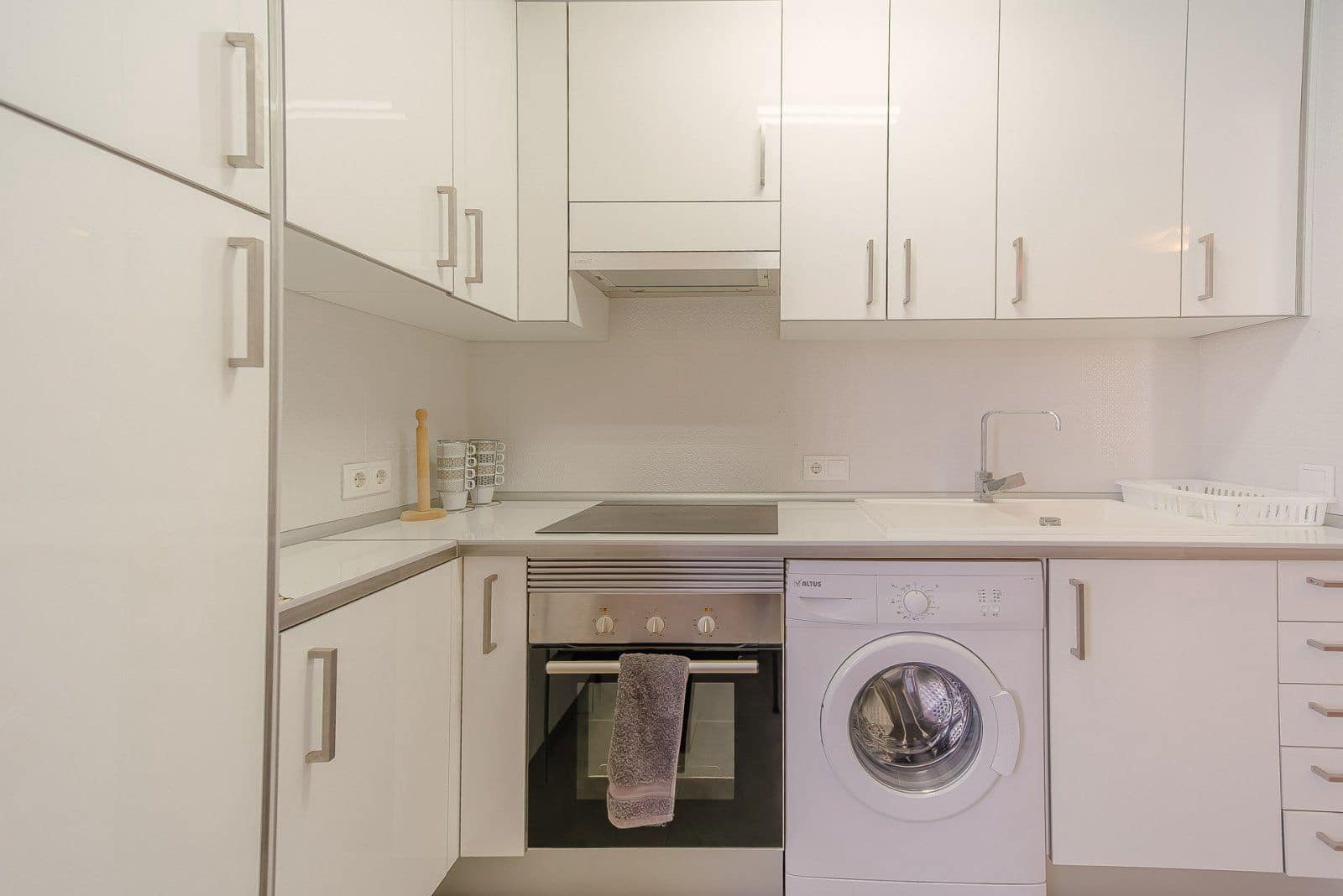 3 bedroom Apartment for sale in Torrevieja - € 369,000 (Ref: 9464742)