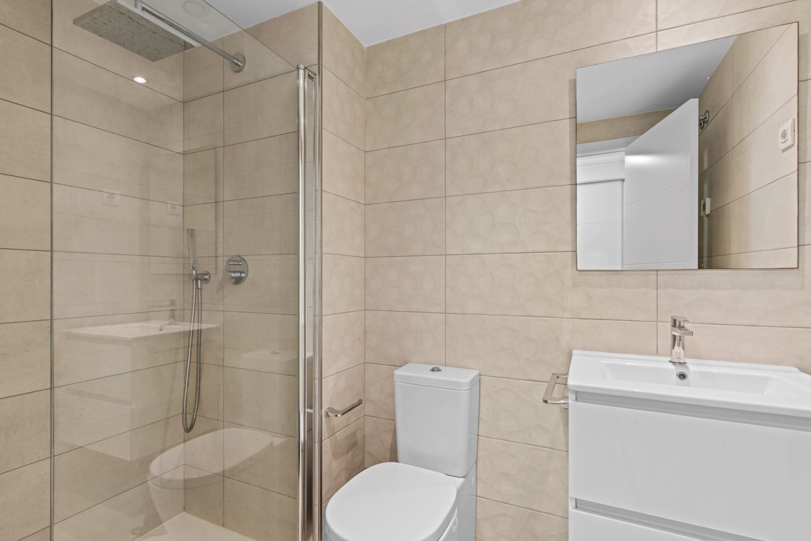 2 sypialnia Apartament na sprzedaż w Orihuela Costa z basenem garażem - 479 000 € (Ref: 9464765)