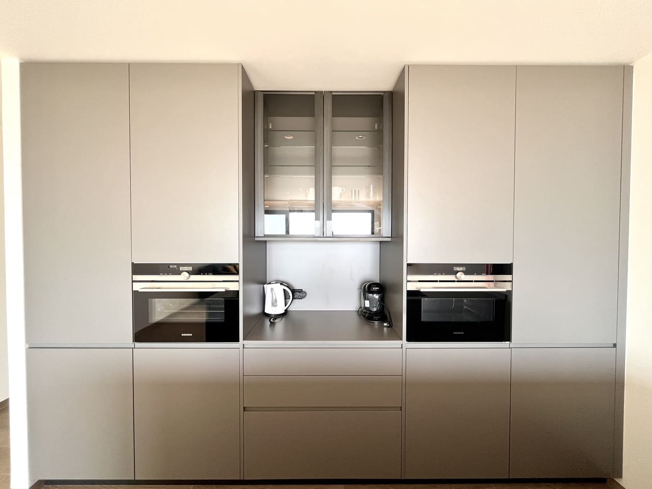 Apartamento de 2 habitaciones en Las Colinas Golf en venta con piscina garaje - 464.950 € (Ref: 9464770)