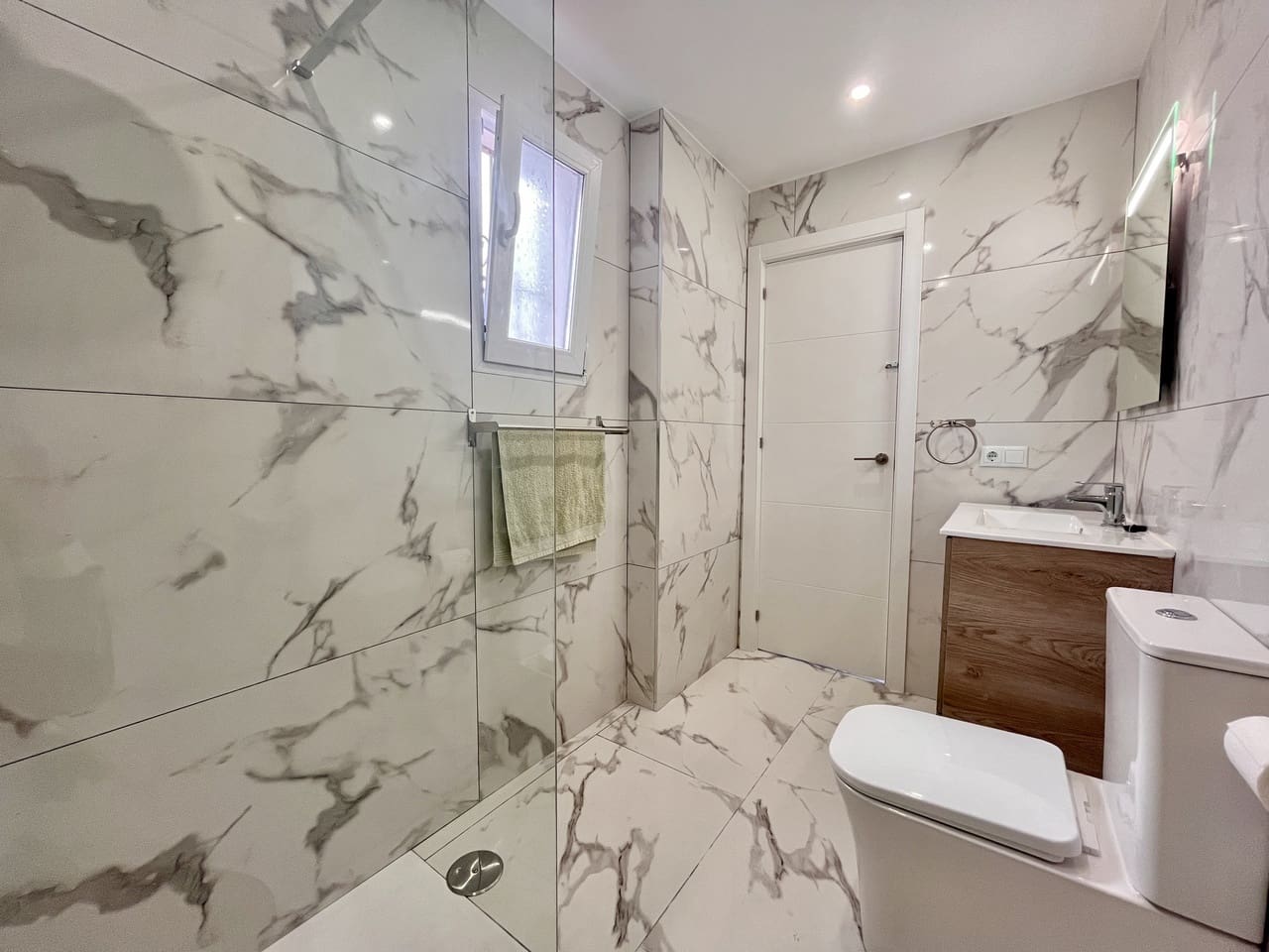 Apartamento de 1 habitación en Villamartin en venta con piscina - 155.000 € (Ref: 9464779)