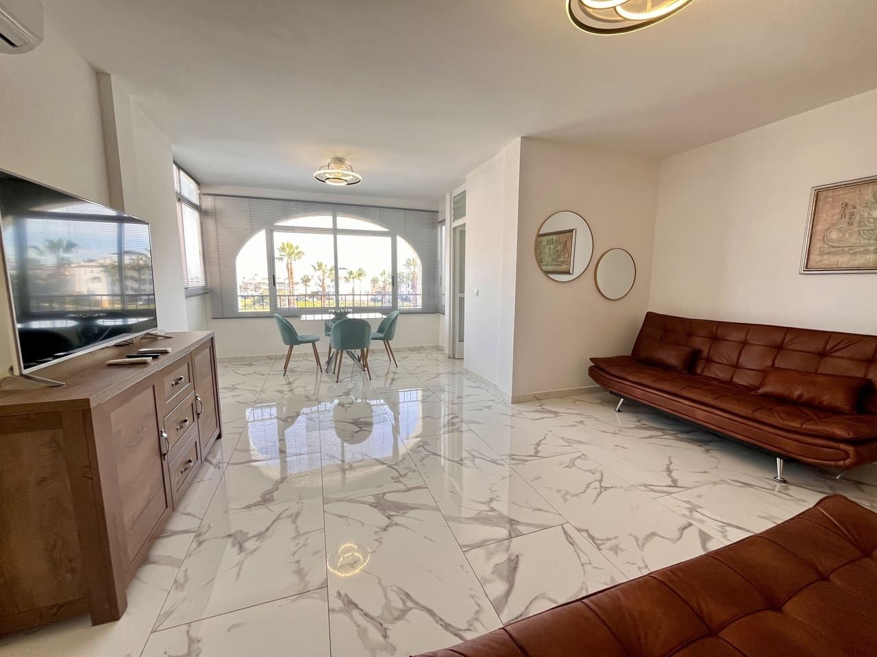 Apartamento de 1 habitación en Villamartin en venta con piscina - 155.000 € (Ref: 9464779)