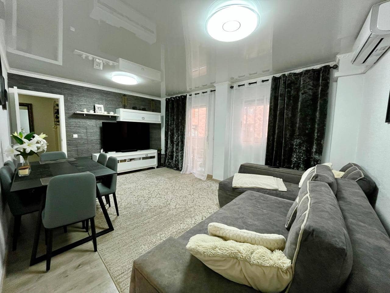 4 makuuhuone Asunto myytävänä paikassa Torrevieja - 210 000 € (Ref: 9464780)