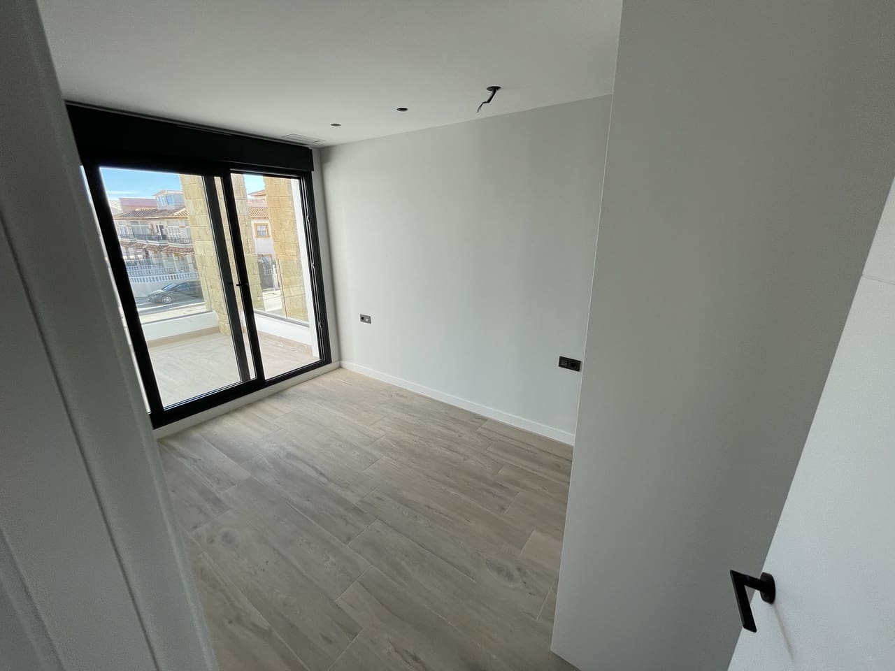 4 makuuhuone Ranta-asunto myytävänä paikassa Pilar de la Horadada mukana uima-altaan 
autotalli - 575 000 € (Ref: 9464782)