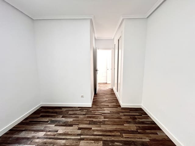 2 quarto Apartamento para venda em San Miguel de Salinas com piscina - 165 000 € (Ref: 9464786)