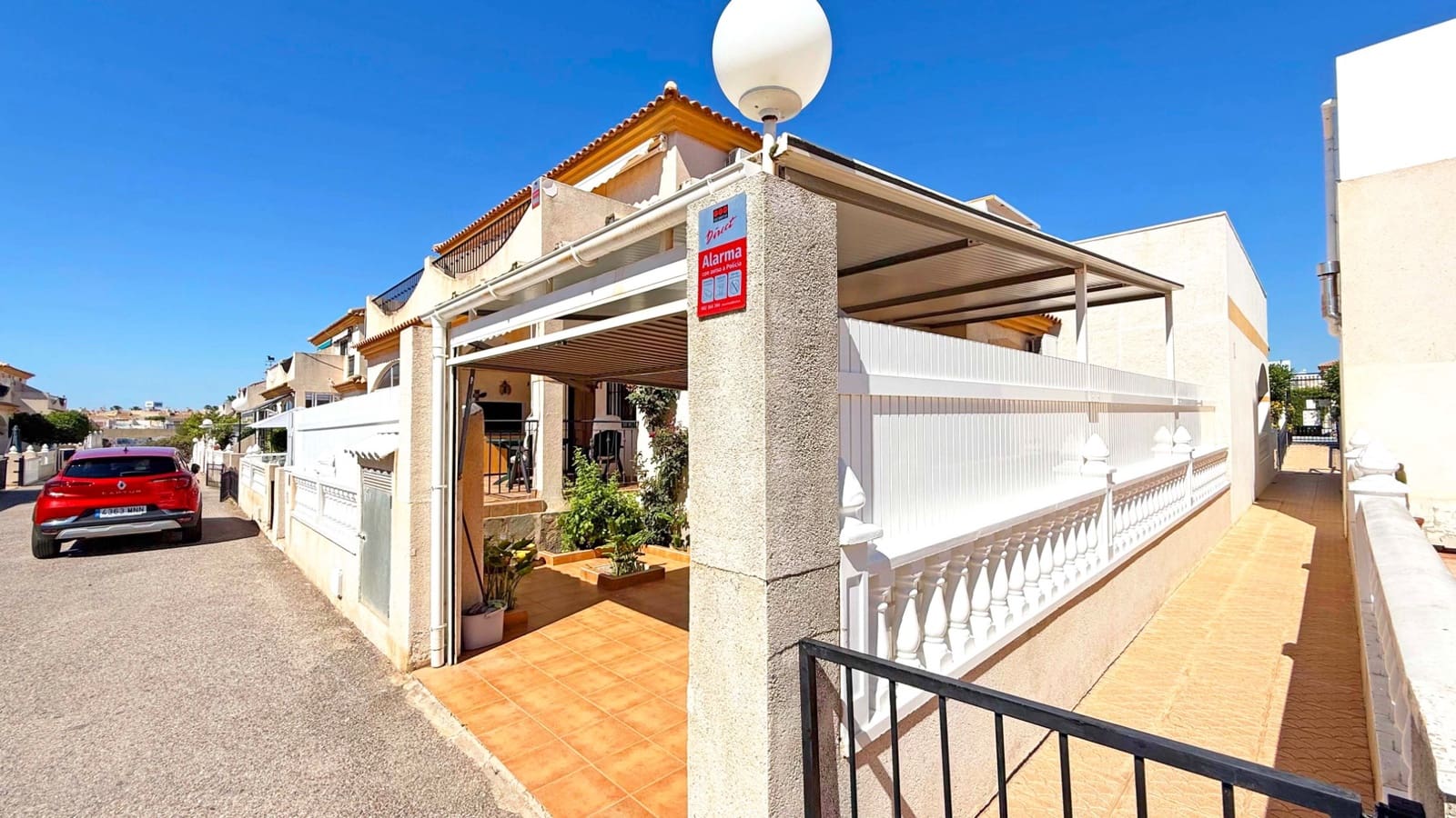 2 bedroom Townhouse for sale in Playa Flamenca with pool - € 189,000 (Ref: 9465361)