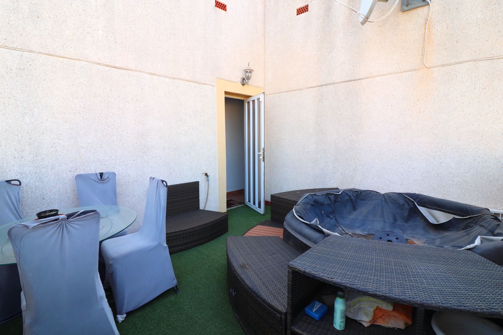 3 slaapkamer Villa te koop in Algorfa met zwembad garage - € 150.000 (Ref: 9465362)