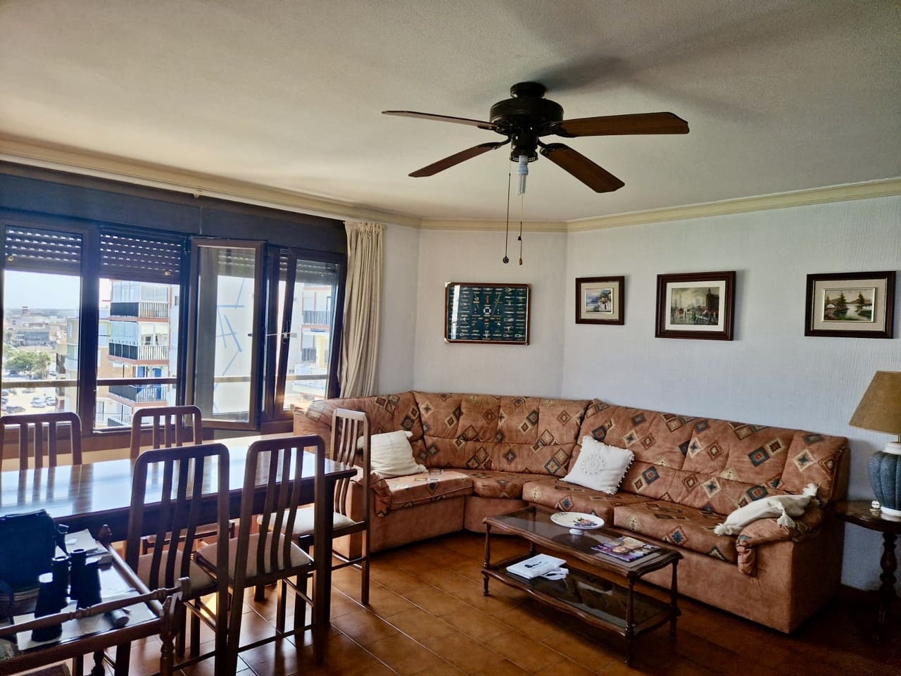 3 makuuhuone Ranta-asunto myytävänä paikassa Torrevieja - 297 000 € (Ref: 9465371)