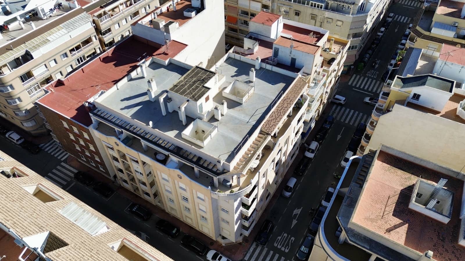 2 Zimmer Apartment zu verkaufen in Torrevieja - 159.000 € (Ref: 9465392)