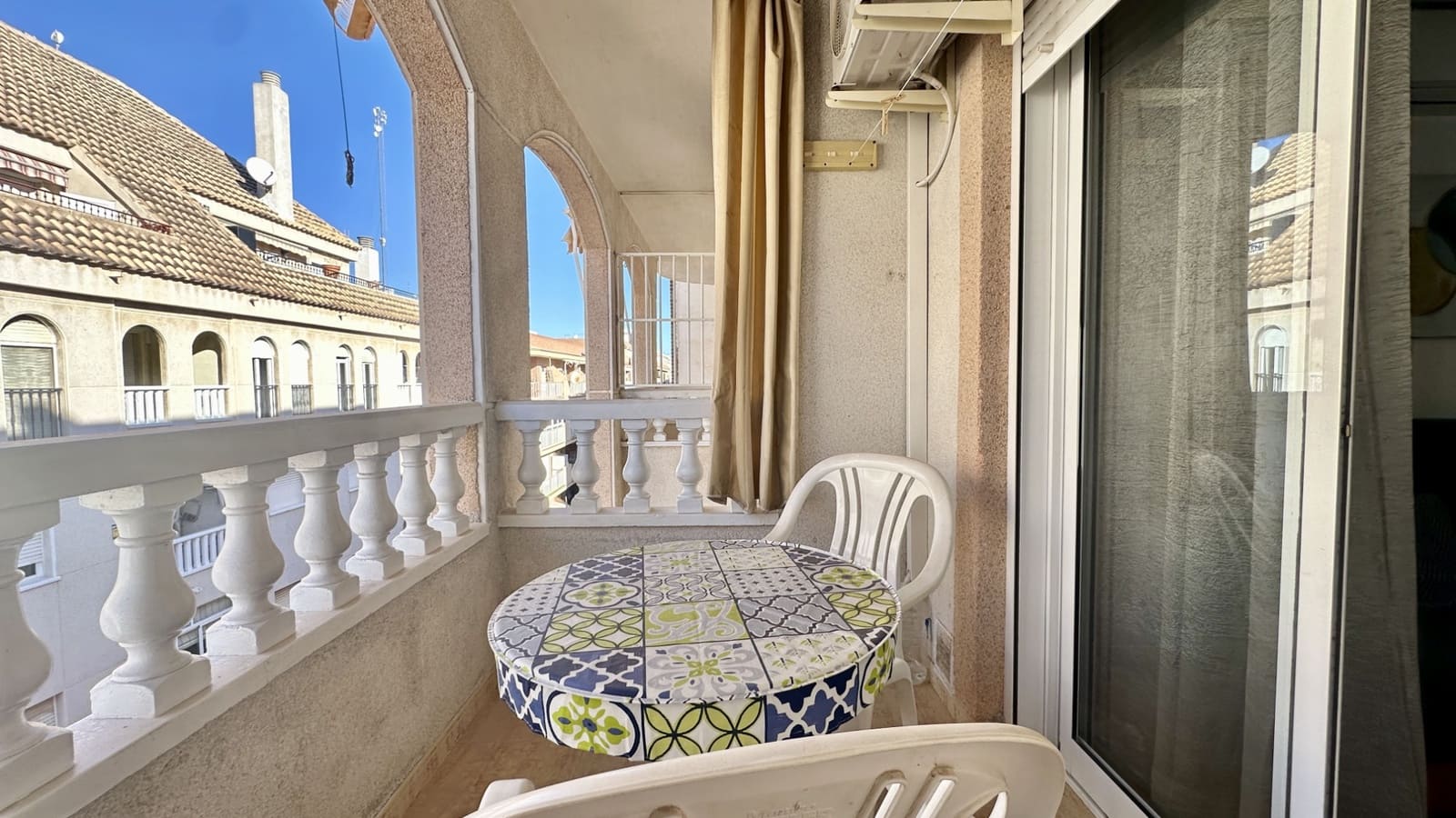 2 Zimmer Apartment zu verkaufen in Torrevieja - 159.000 € (Ref: 9465392)