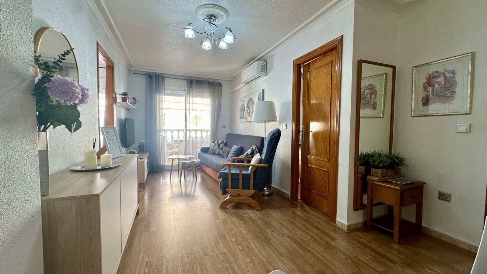 2 Zimmer Apartment zu verkaufen in Torrevieja - 159.000 € (Ref: 9465392)