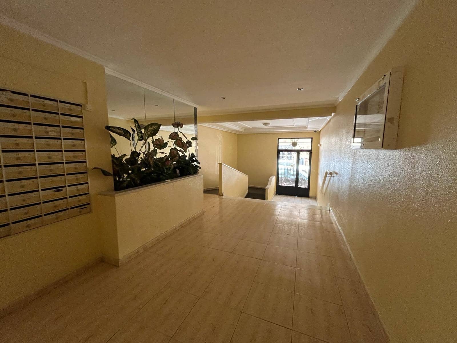 2 Zimmer Apartment zu verkaufen in Torrevieja - 159.000 € (Ref: 9465392)