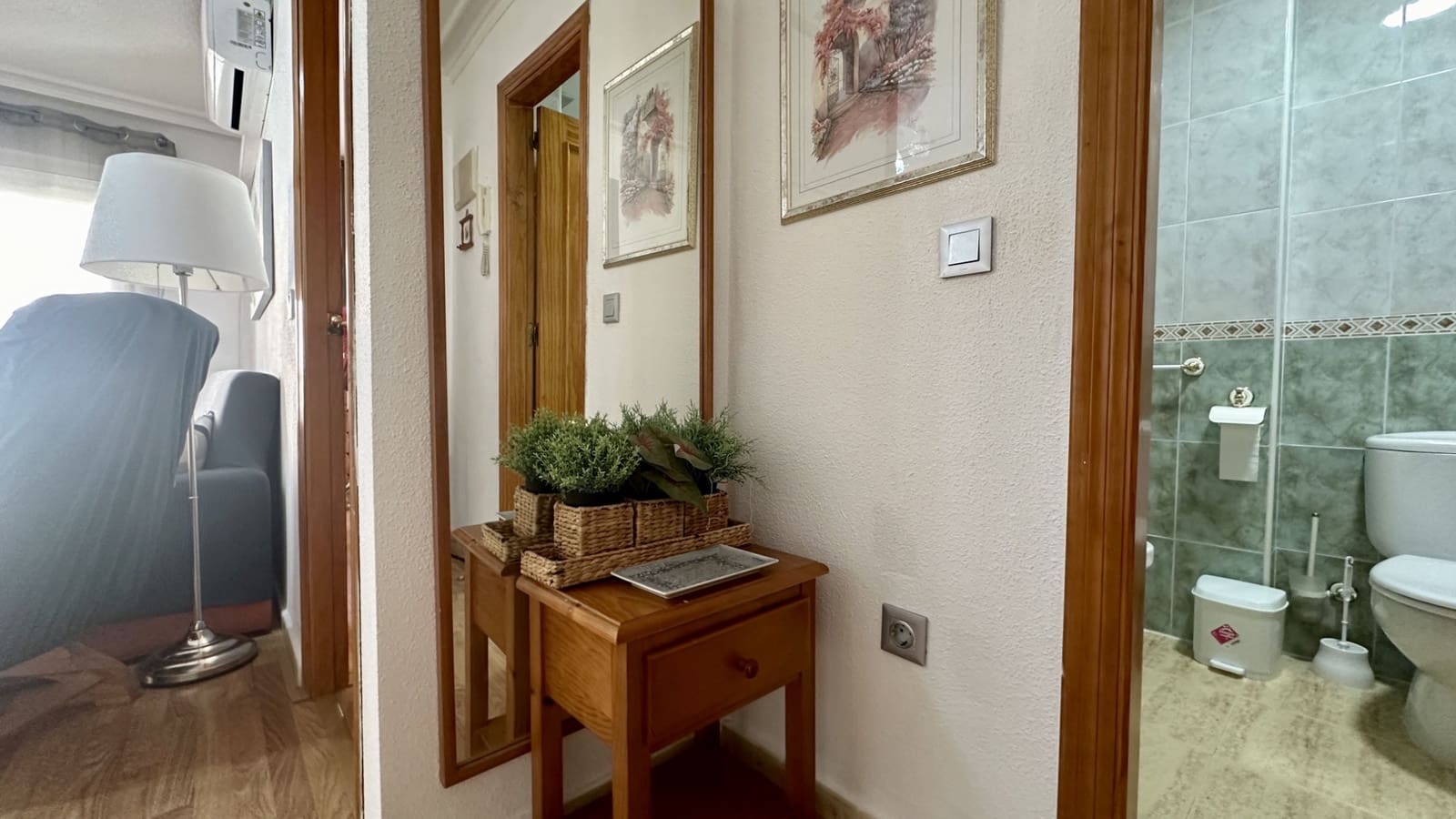 2 Zimmer Apartment zu verkaufen in Torrevieja - 159.000 € (Ref: 9465392)