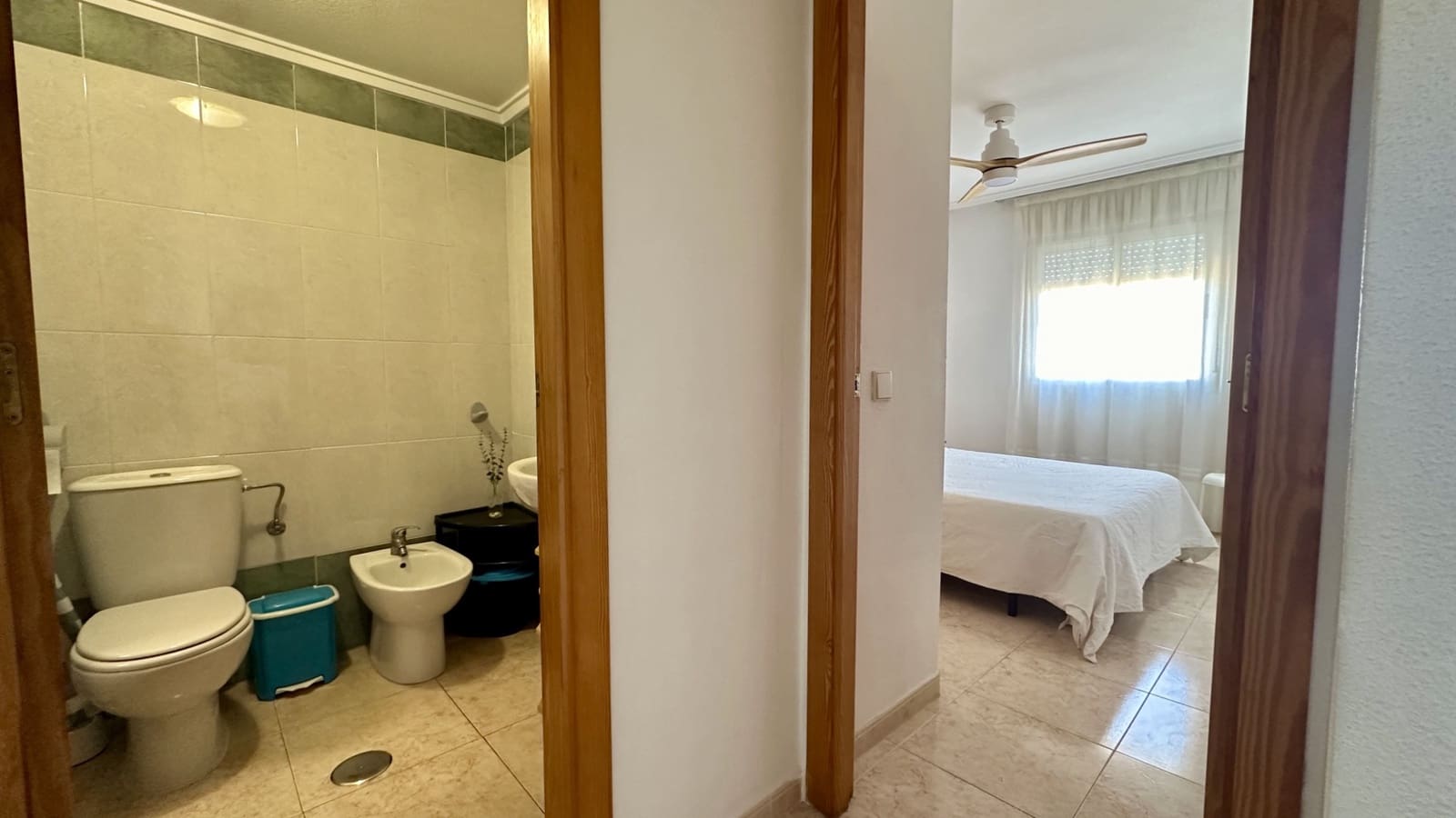 Apartamento de 2 habitaciones en Torrevieja en venta con piscina - 148.500 € (Ref: 9465393)