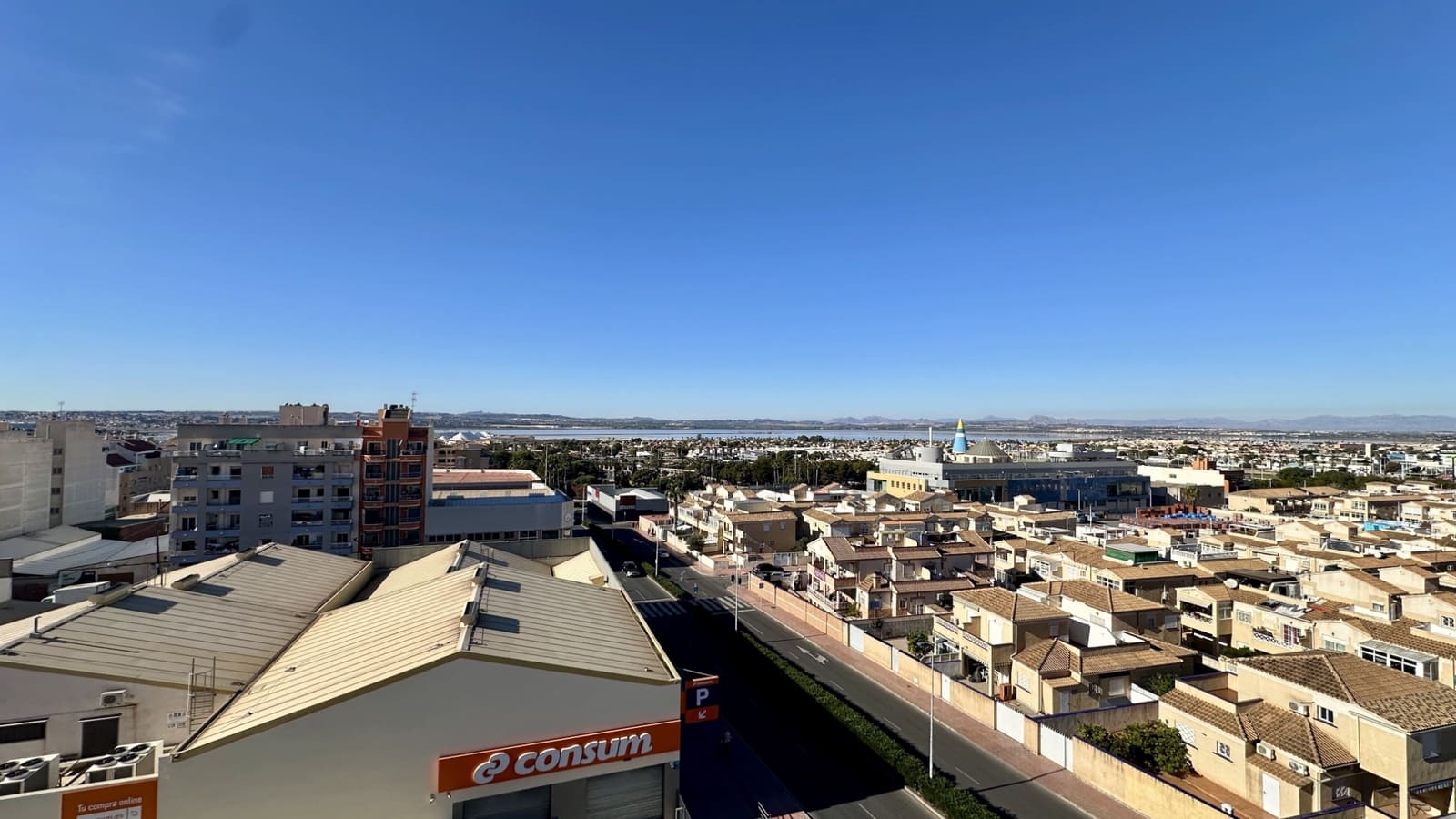 Apartamento de 2 habitaciones en Torrevieja en venta con piscina - 148.500 € (Ref: 9465393)