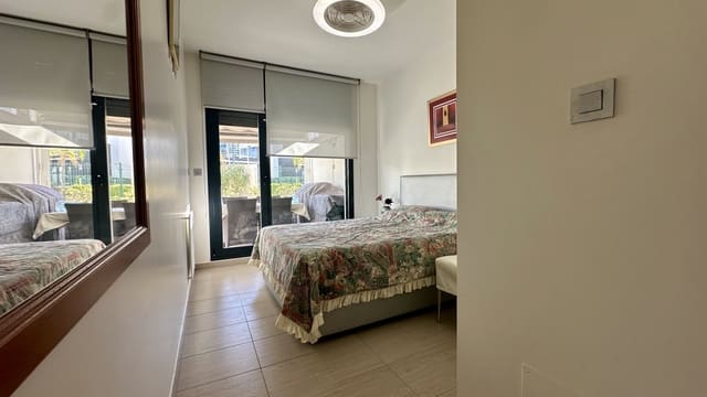 Apartamento de 3 habitaciones en Punta Prima, Orihuela en venta con piscina - 295.000 € (Ref: 9465394)