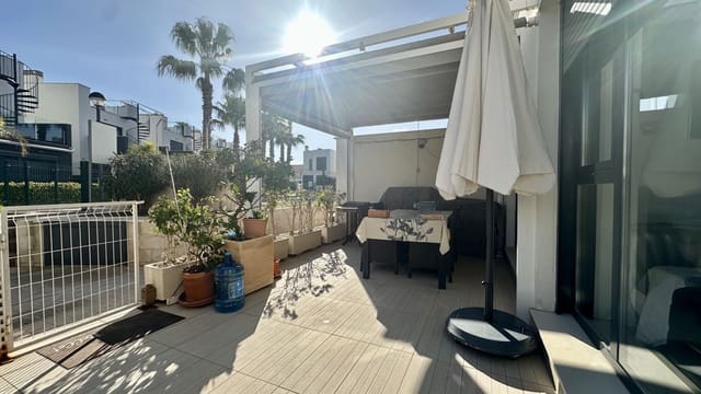 Apartamento de 3 habitaciones en Punta Prima, Orihuela en venta con piscina - 295.000 € (Ref: 9465394)