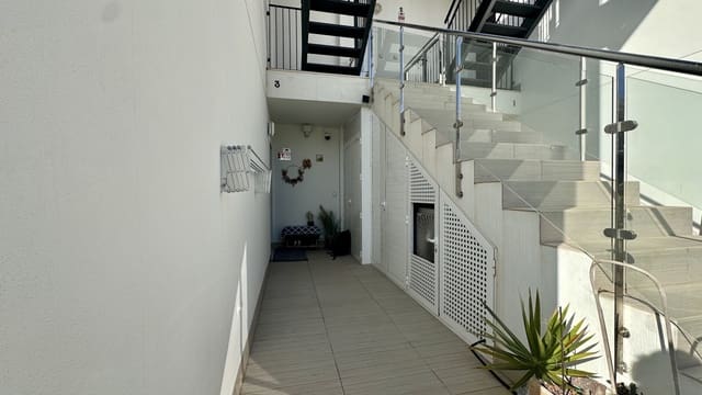 Apartamento de 3 habitaciones en Punta Prima, Orihuela en venta con piscina - 295.000 € (Ref: 9465394)