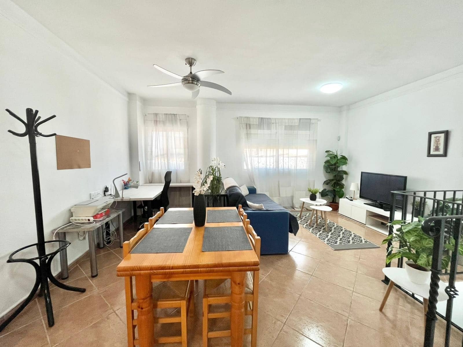 2 bedroom Apartment for sale in Formentera del Segura with pool - € 120,000 (Ref: 9465395)