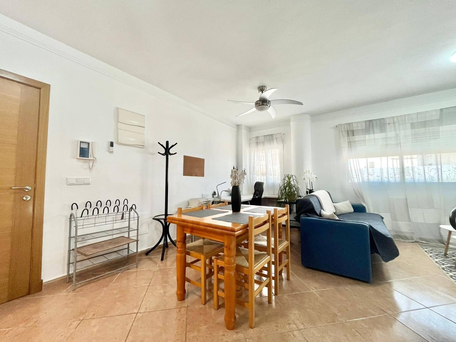 2 bedroom Apartment for sale in Formentera del Segura with pool - € 120,000 (Ref: 9465395)