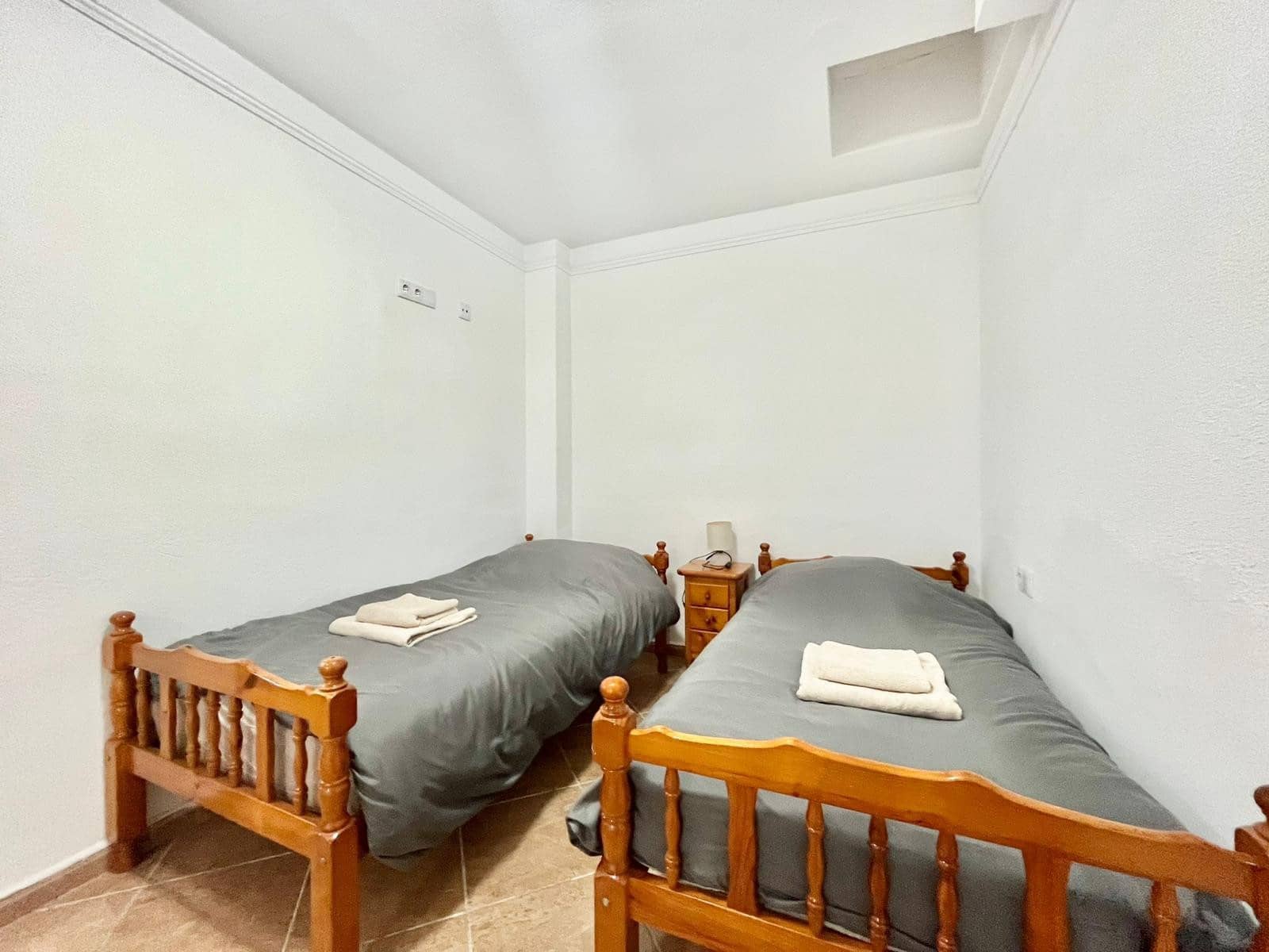 2 bedroom Apartment for sale in Formentera del Segura with pool - € 120,000 (Ref: 9465395)