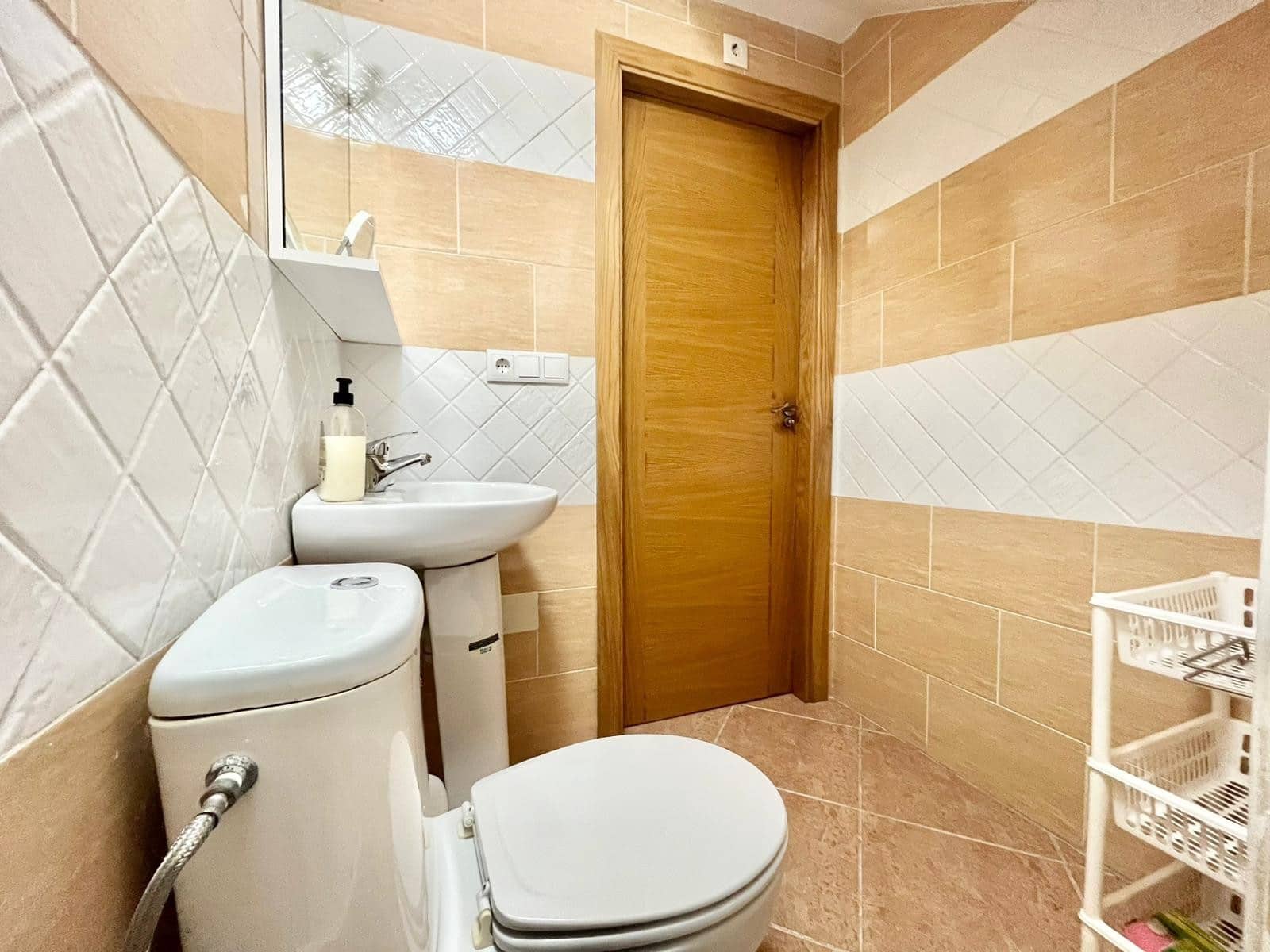 2 bedroom Apartment for sale in Formentera del Segura with pool - € 120,000 (Ref: 9465395)