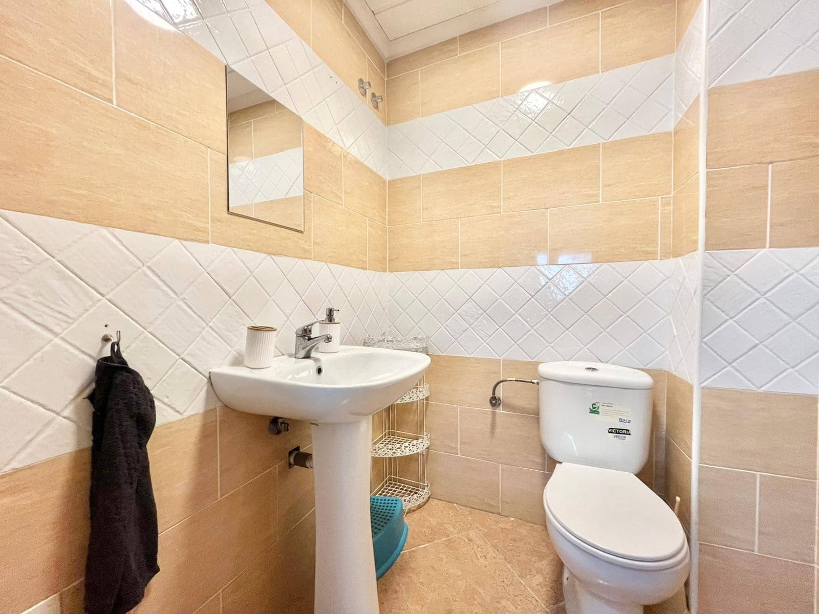 2 bedroom Apartment for sale in Formentera del Segura with pool - € 120,000 (Ref: 9465395)