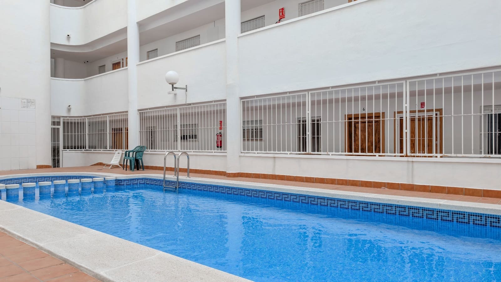 2 soverom Leilighet til salgs i Torrevieja med svømmebasseng - € 174 800 (Ref: 9465399)