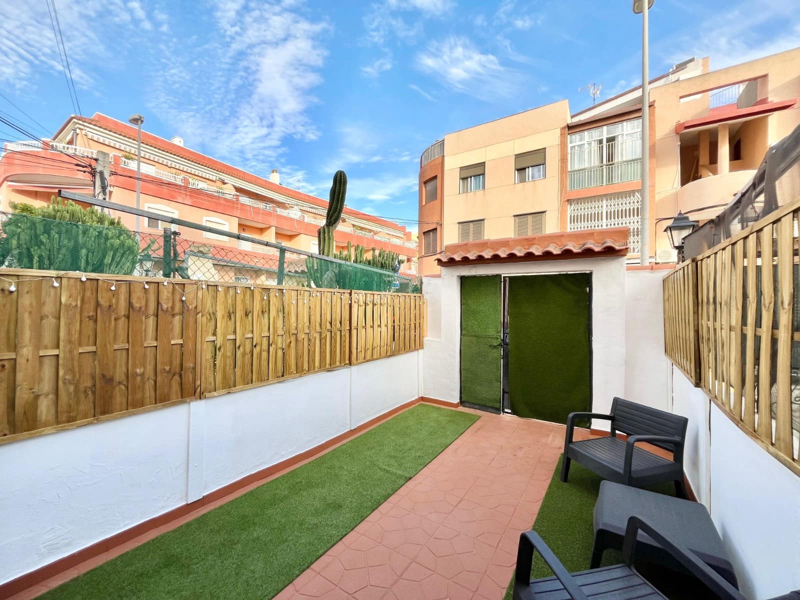 Studio til salg i Torrevieja - € 87.000 (Ref: 9465400)