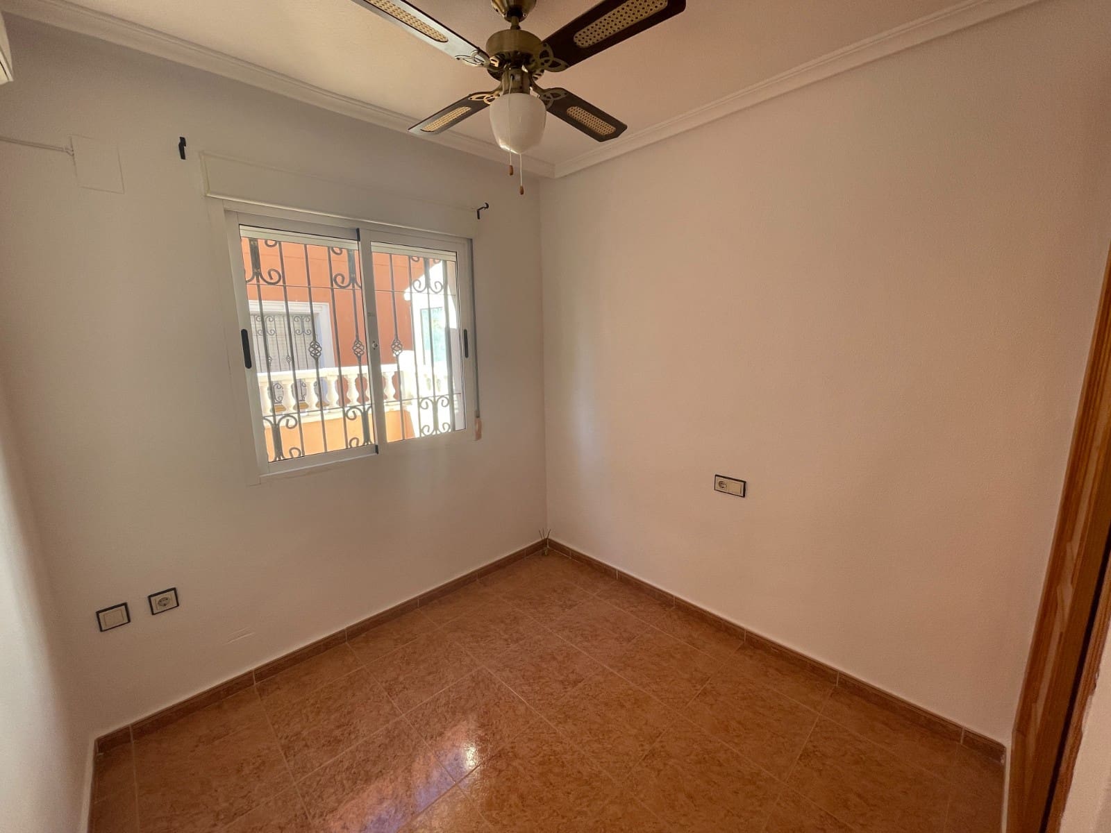 Casa de 3 habitaciones en Los Montesinos en venta con piscina - 273.000 € (Ref: 9493866)