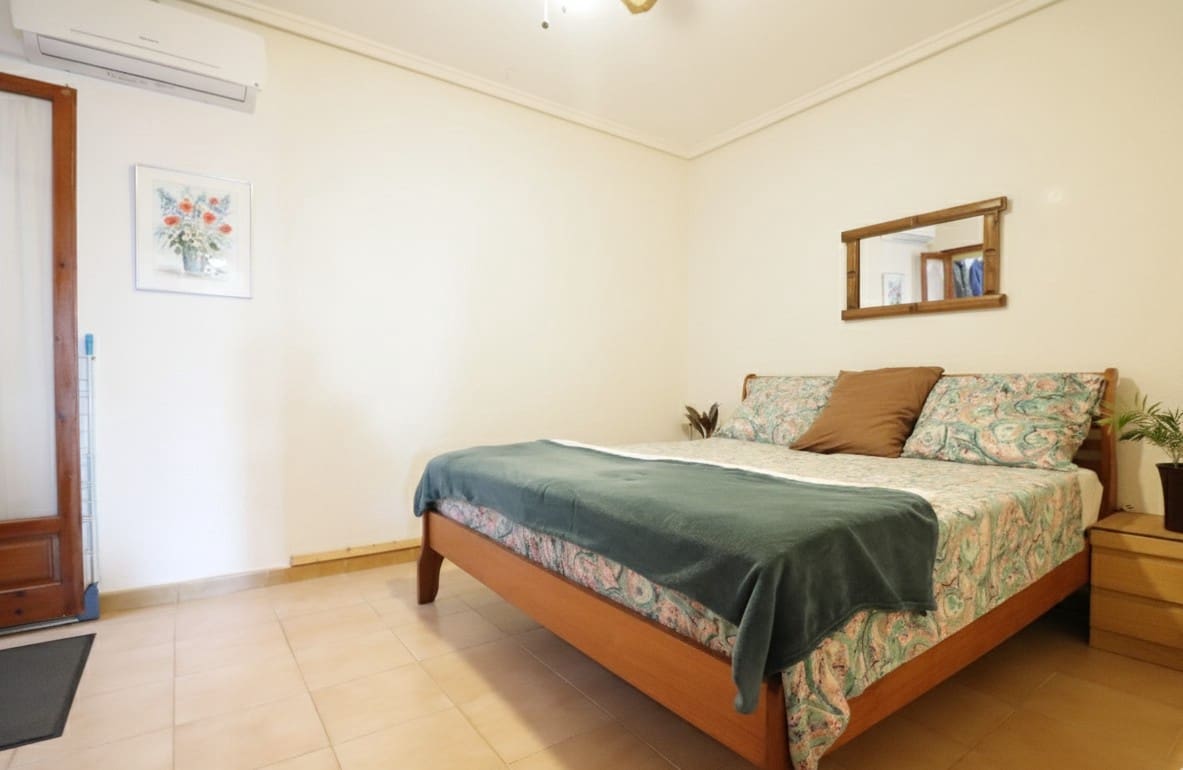 Casa de 2 habitaciones en Ciudad Quesada en venta con piscina garaje - 164.950 € (Ref: 9511818)