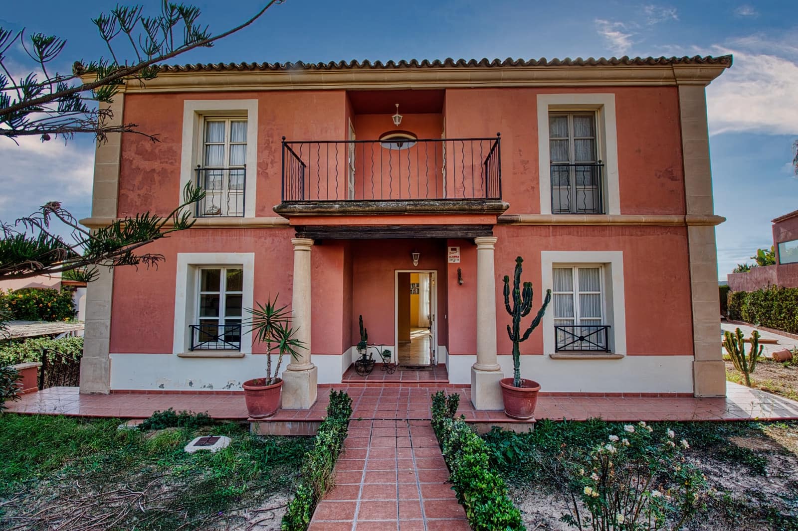 4 bedroom Villa for sale in Benidorm with pool garage - € 690,000 (Ref: 9511822)