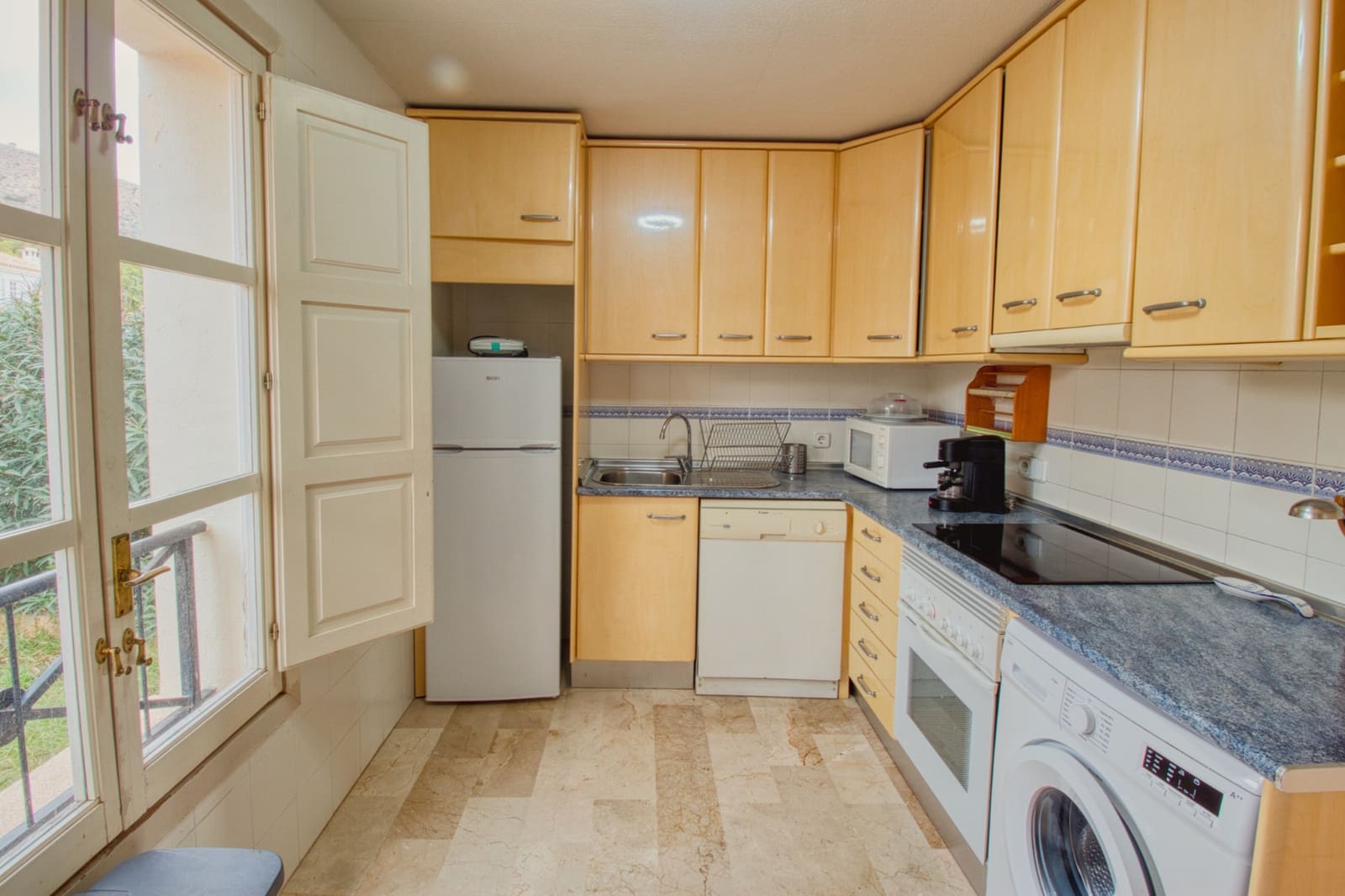 4 bedroom Villa for sale in Benidorm with pool garage - € 690,000 (Ref: 9511822)