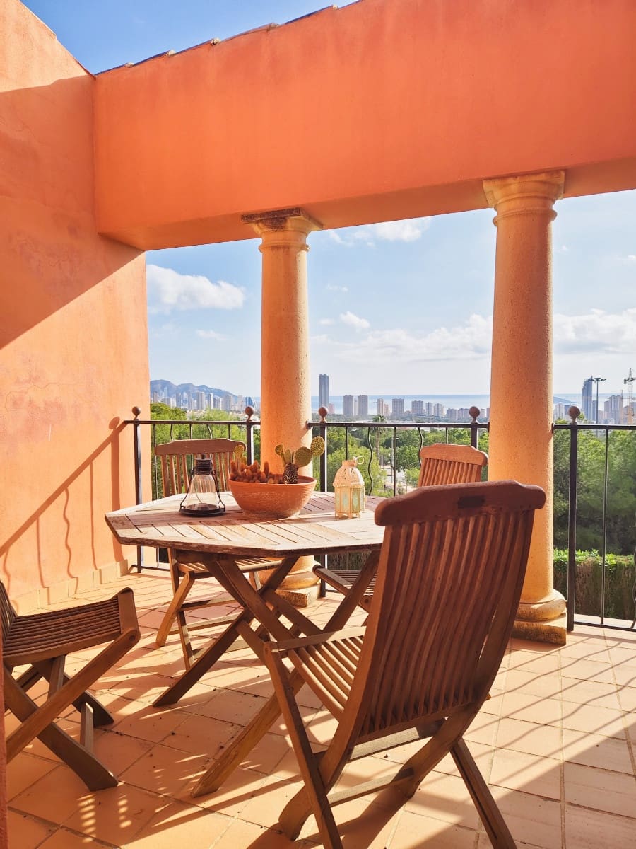 4 bedroom Villa for sale in Benidorm with pool garage - € 690,000 (Ref: 9511822)