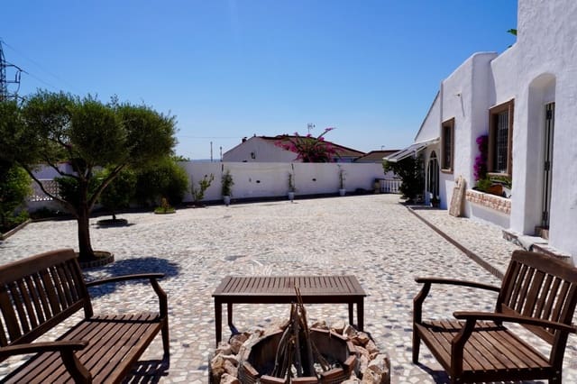 5 bedroom Villa for sale in Ciudad Quesada, Rojales with pool garage - € 458,000 (Ref: 9511824)