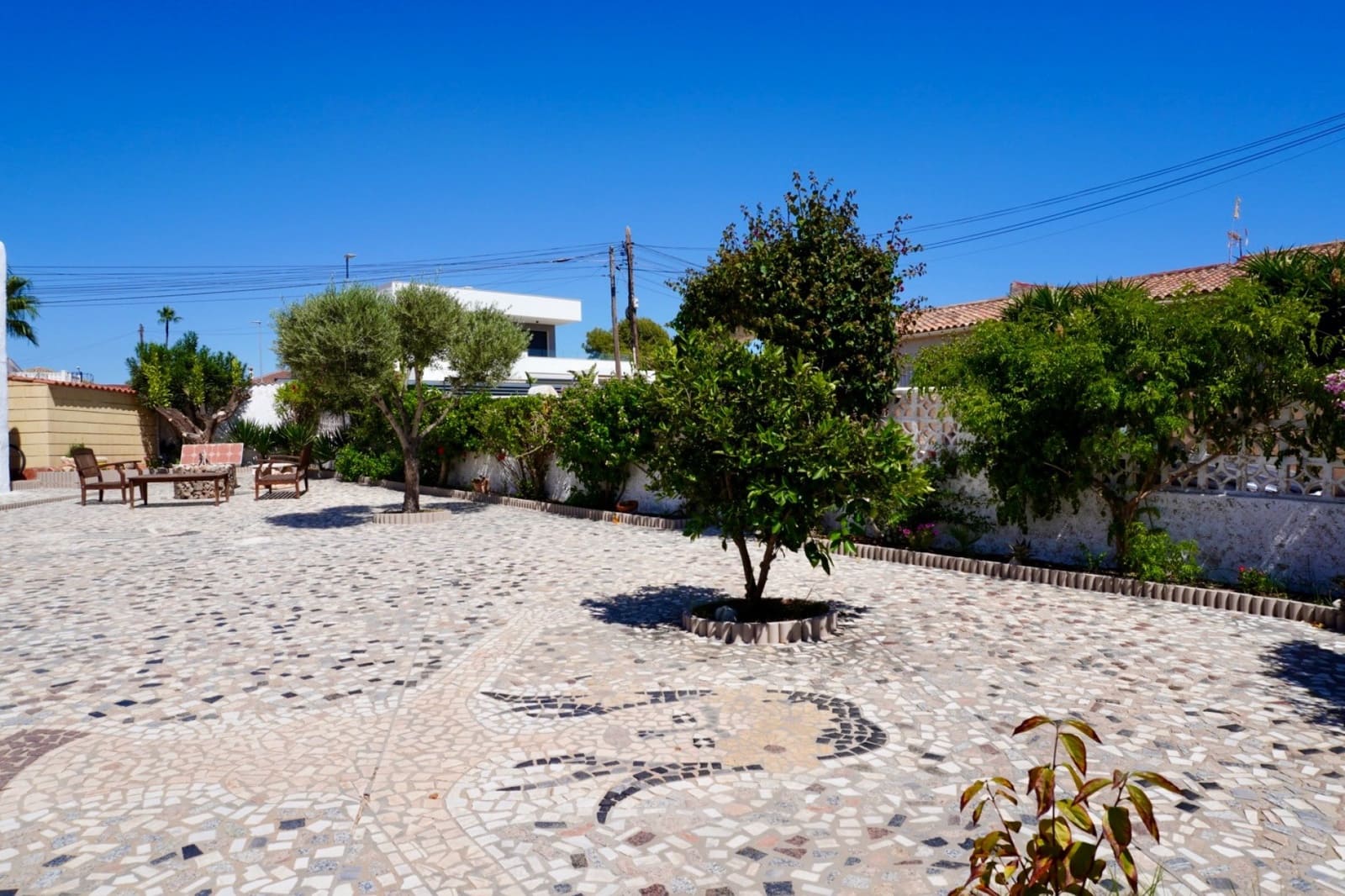 5 bedroom Villa for sale in Ciudad Quesada with pool garage - € 458,000 (Ref: 9511824)