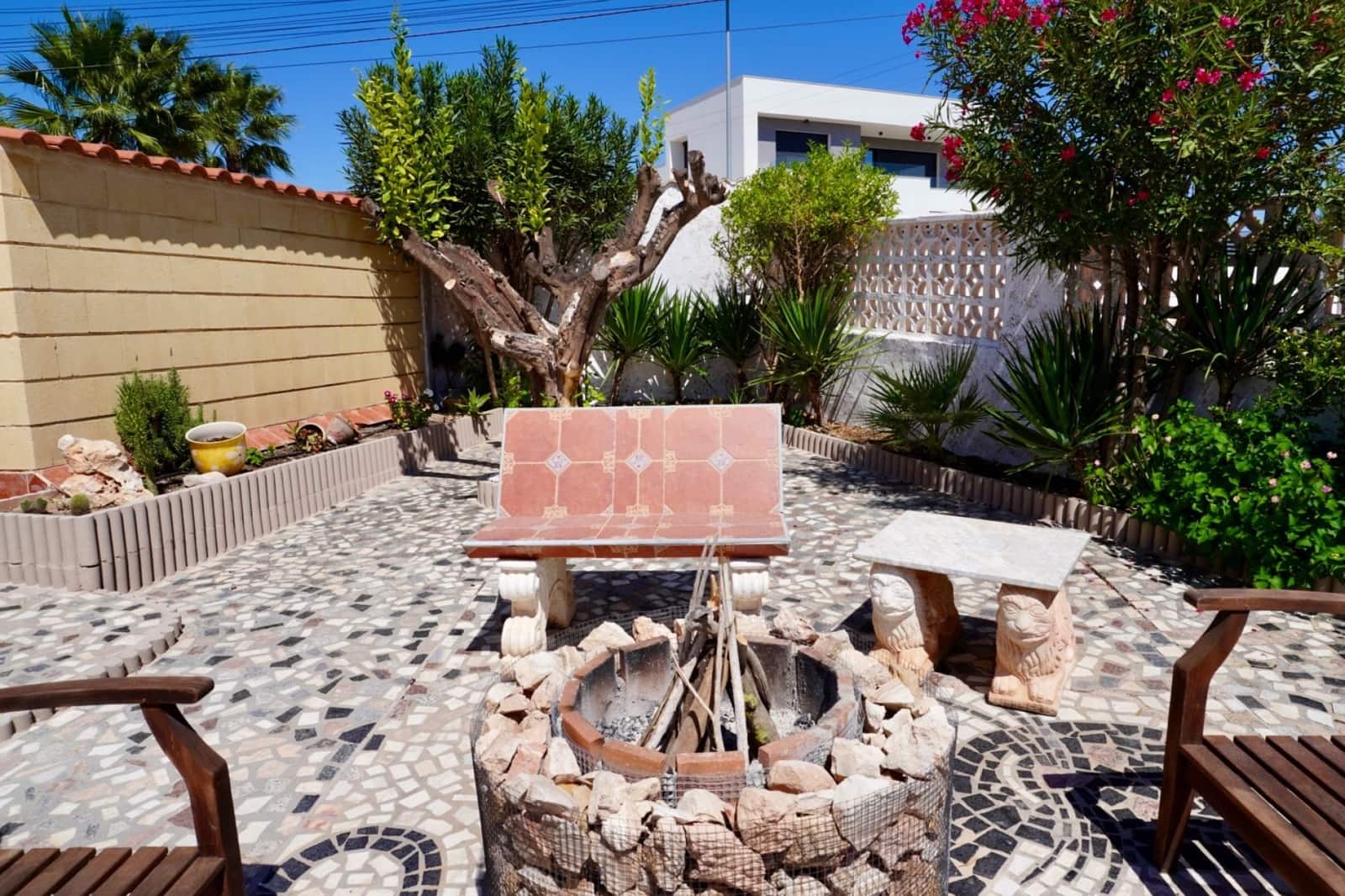 5 bedroom Villa for sale in Ciudad Quesada with pool garage - € 458,000 (Ref: 9511824)