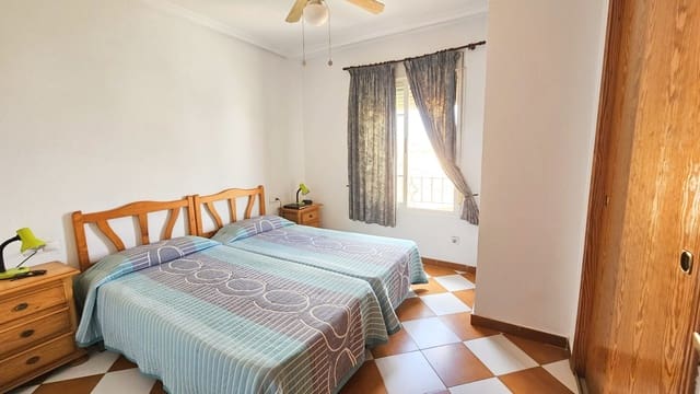 3 soveværelse Byhus til salg i Los Narejos, Los Alcázares med swimmingpool - € 196.900 (Ref: 9511827)