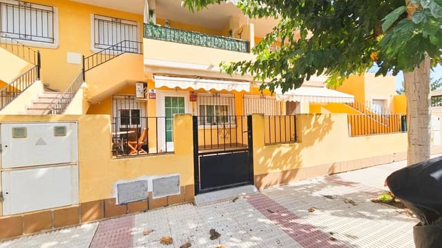 2 soveværelse Byhus til salg i Los Narejos, Los Alcázares med swimmingpool garage - € 152.900 (Ref: 9511828)