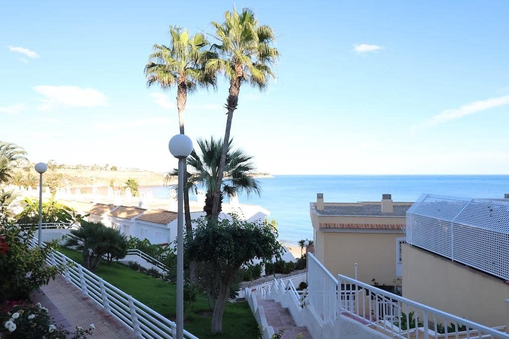 Bungalow de 2 habitaciones en Campoamor en venta - 300.000 € (Ref: 9511834)