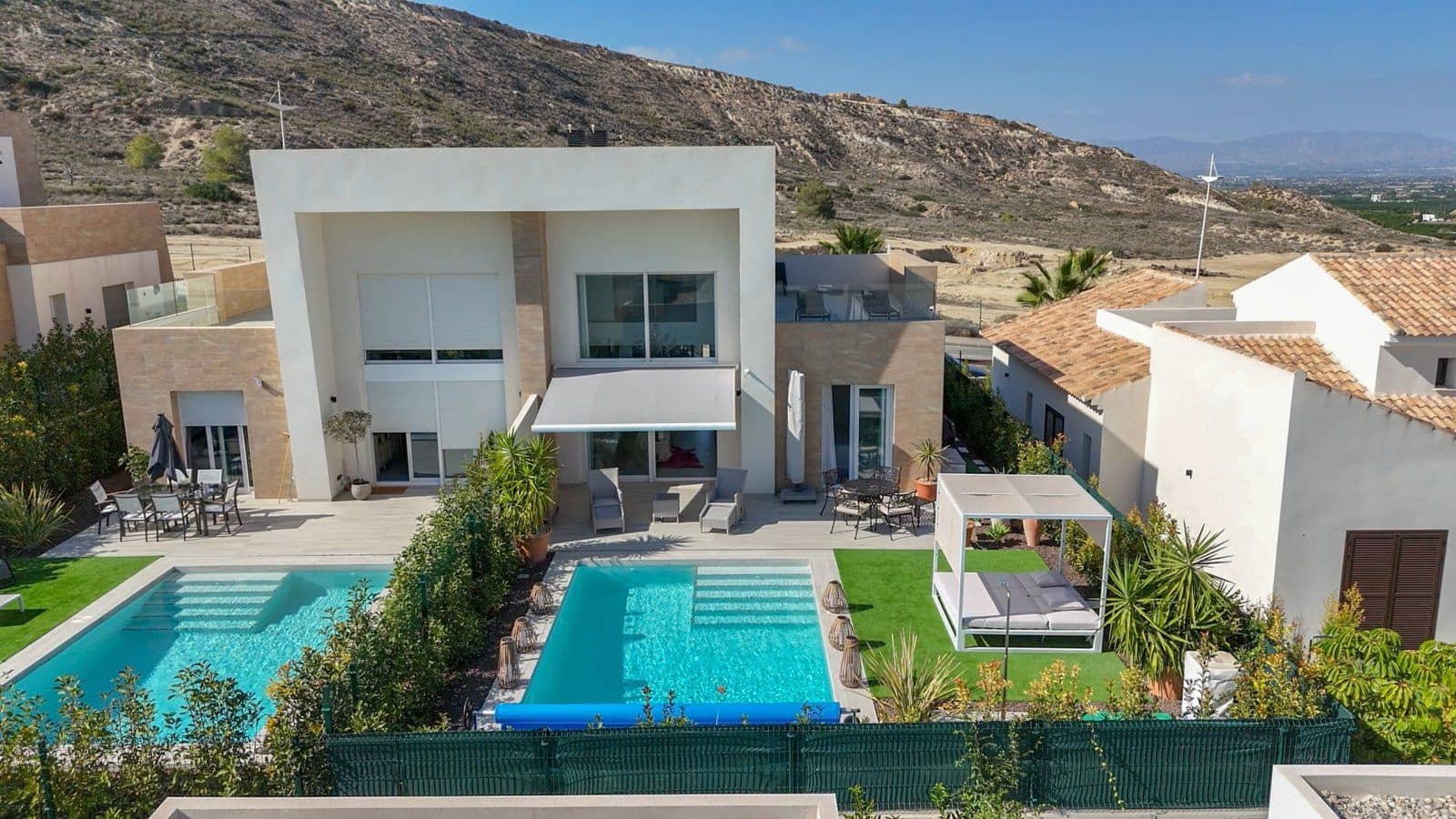 3 soverom Villa til salgs i Algorfa med svømmebasseng garasje - € 519 900 (Ref: 9511835)