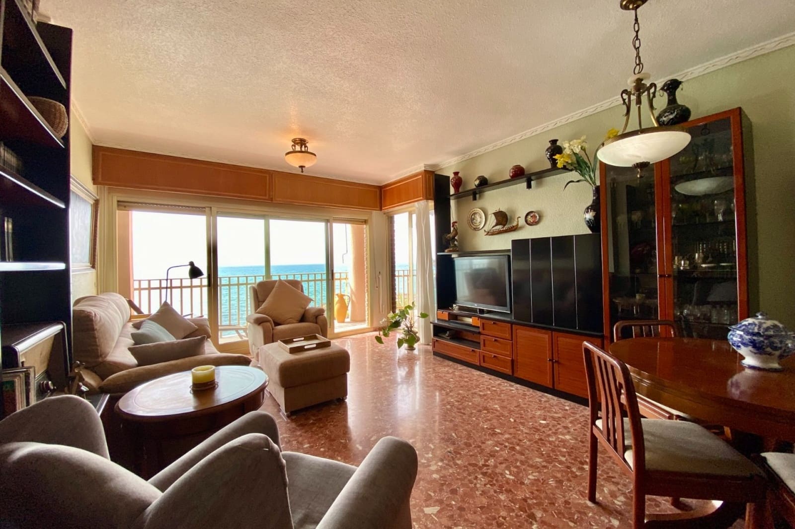 3 sypialnia Apartament przy plaży na sprzedaż w Torrevieja z basenem - 497 000 € (Ref: 9512156)